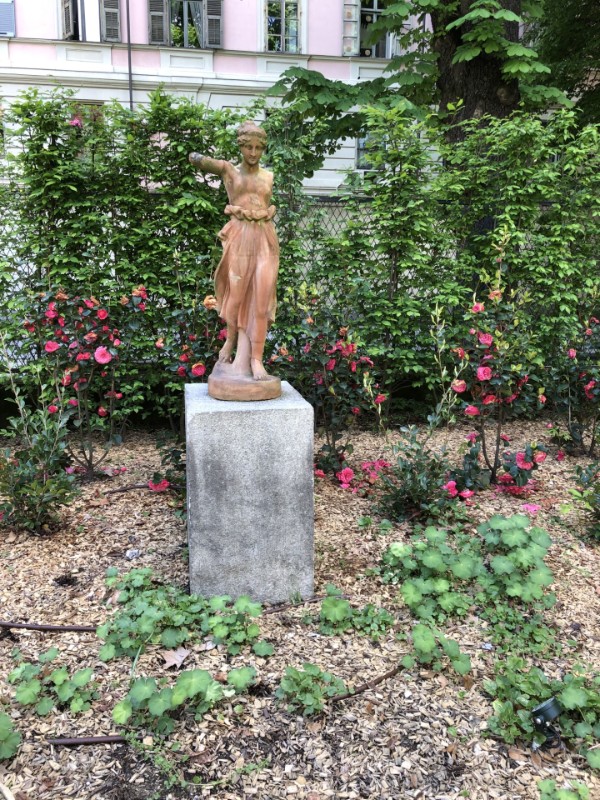 Asiya uploaded   345  day/s  ago