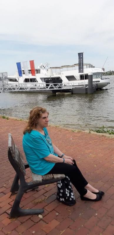 erna63 uploaded   329  day/s  ago