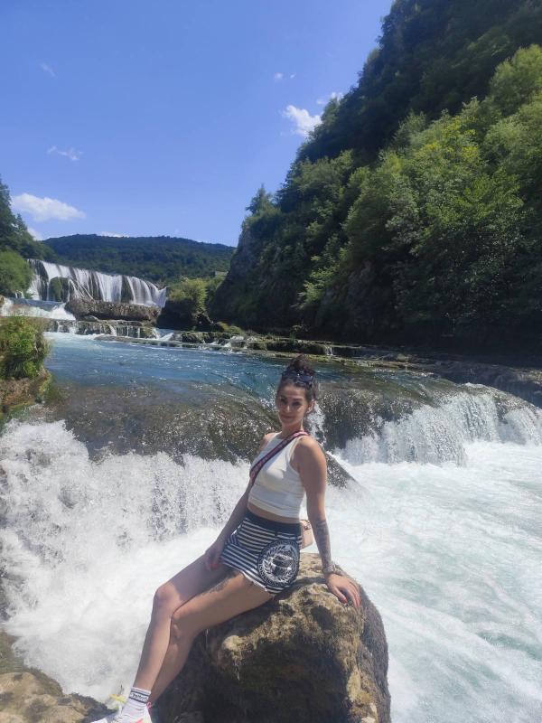 zoza1958 uploaded   233  day/s  ago