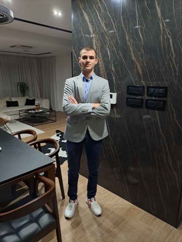 zoza1958 uploaded   226  day/s  ago