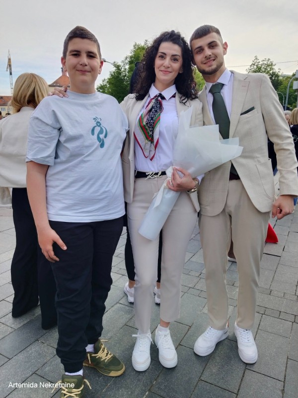 zoza1958 uploaded   226  day/s  ago